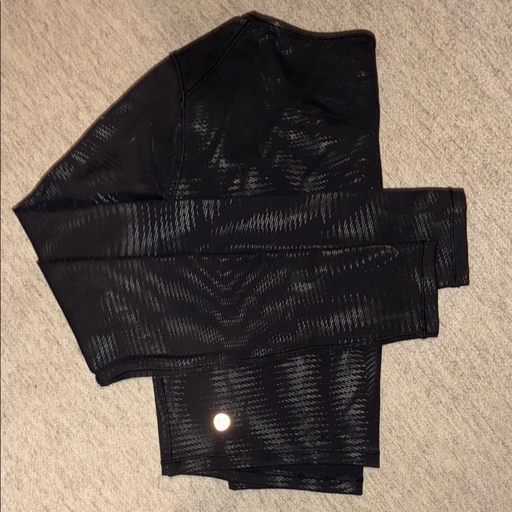 Lululemon Black top